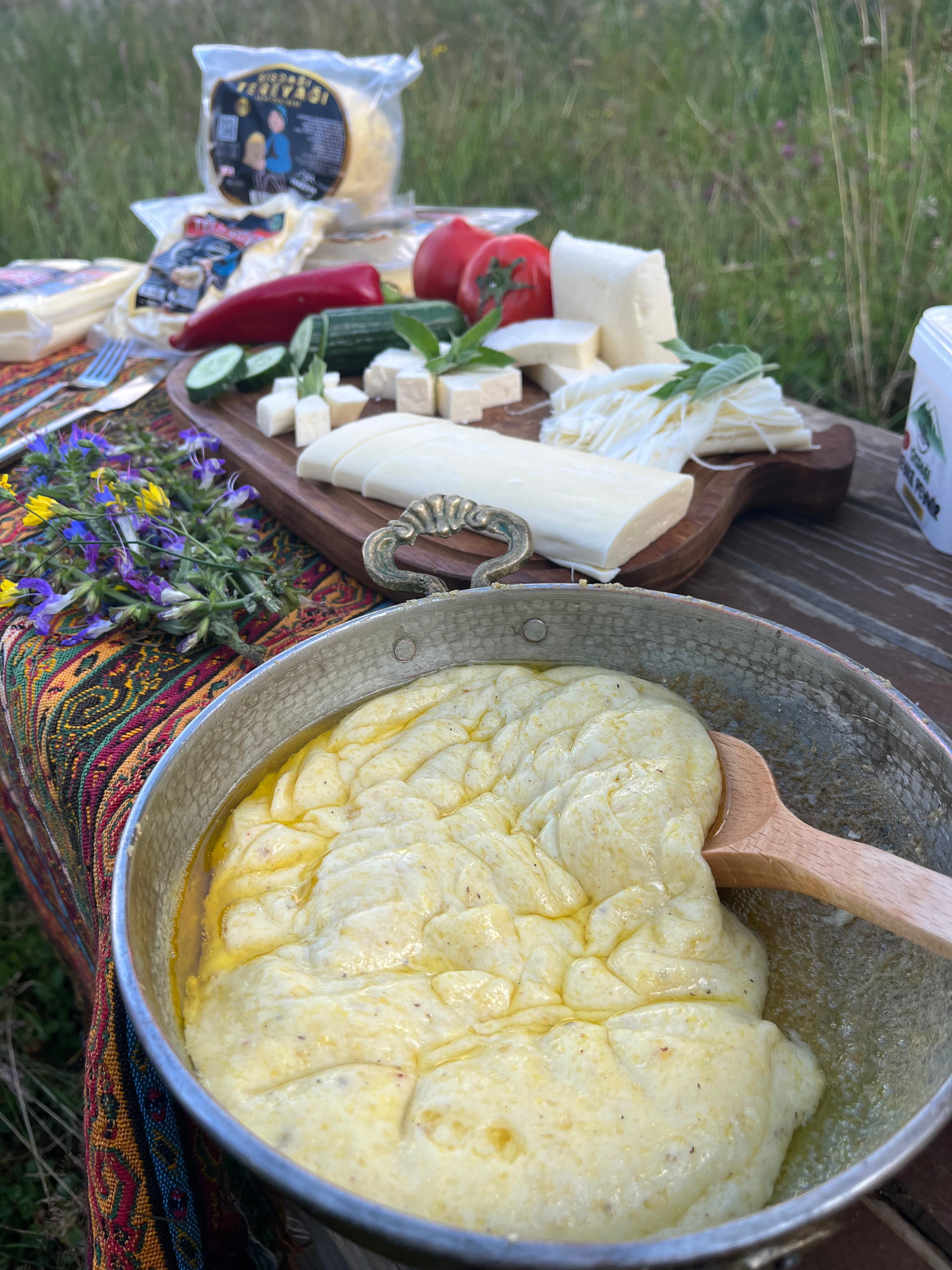 Trabzon Sisdağı Kuymak Paketi ve Bakır Çaydanlık